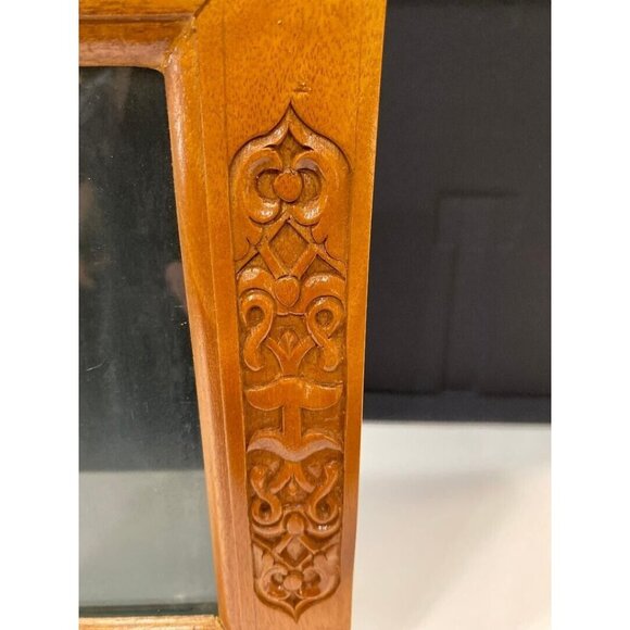 Stunning Hand Carved Wood Picture Frame 8 x 10 (5 x 7 Image) With Cloth Box NEW - Picture 2 of 6